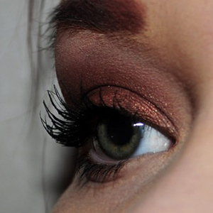 eyelashblinc_192379476