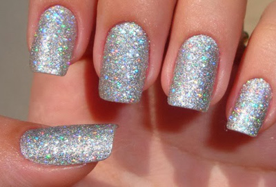 lush-fab-glam.com-Glitter-Nail-art-design-for-the-holidays-1