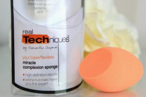 real techniques miracle complexion sponge